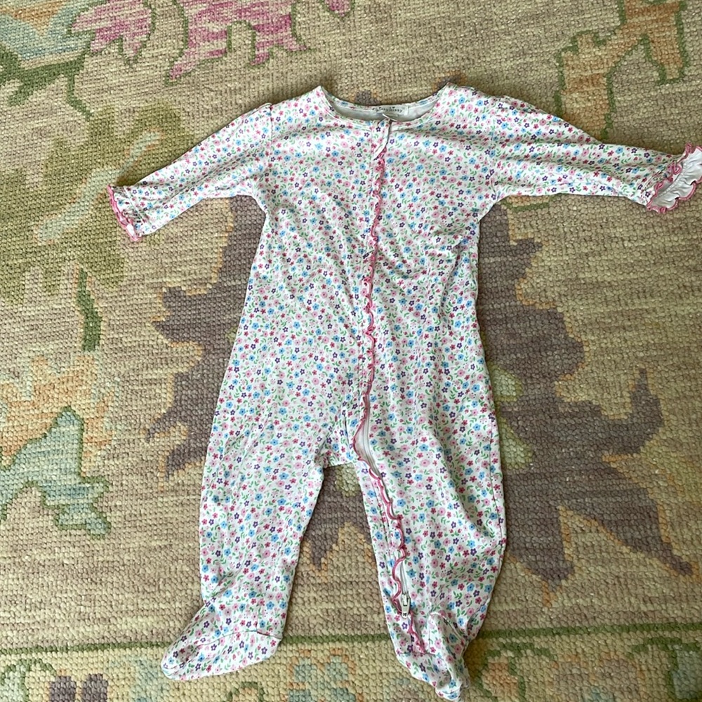 Kissy Kissy zipper onesie